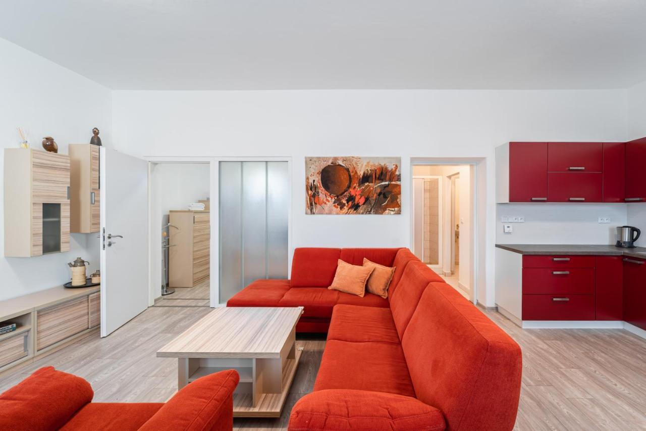 Apartment Yogiam Славков-у-Брна Экстерьер фото